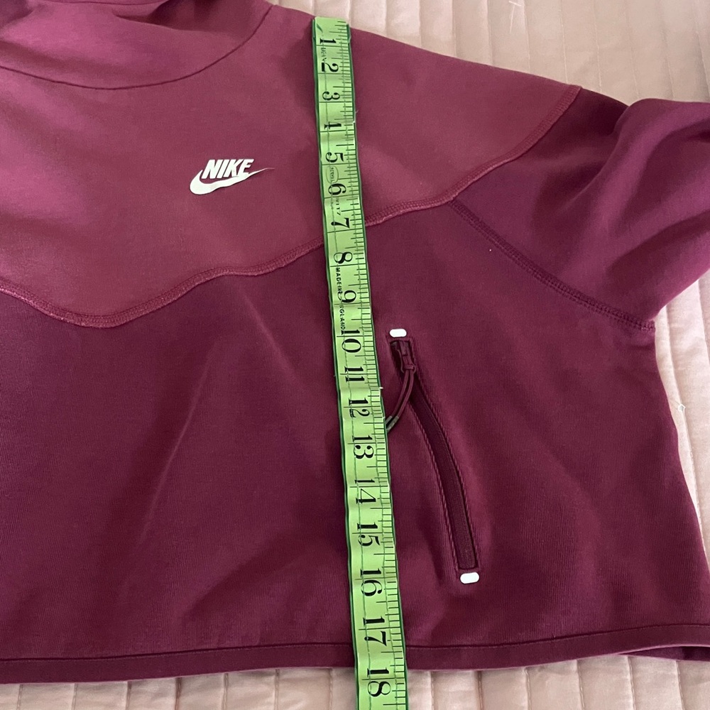 Nike cropped hooded cotton sweatshirt with zipper pockets - Picture 12 of 12